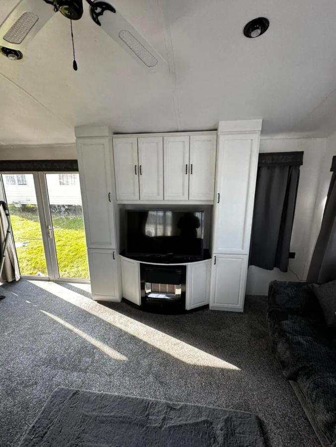 2 Bedroom Caravan With Sea Views Eastchurch Kültér fotó
