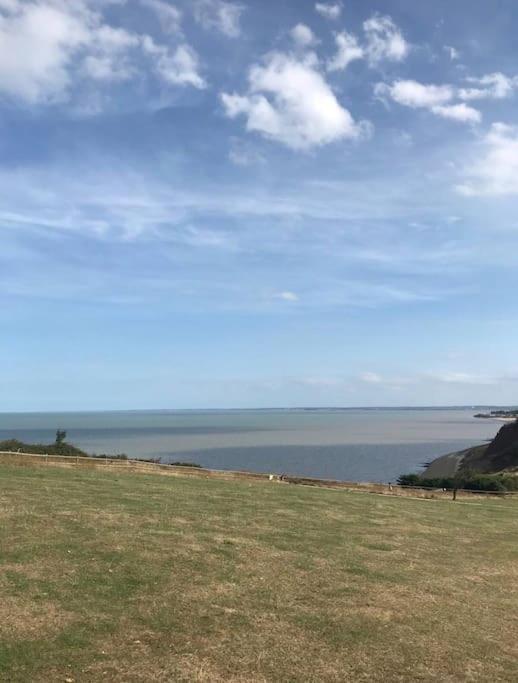 2 Bedroom Caravan With Sea Views Eastchurch Kültér fotó